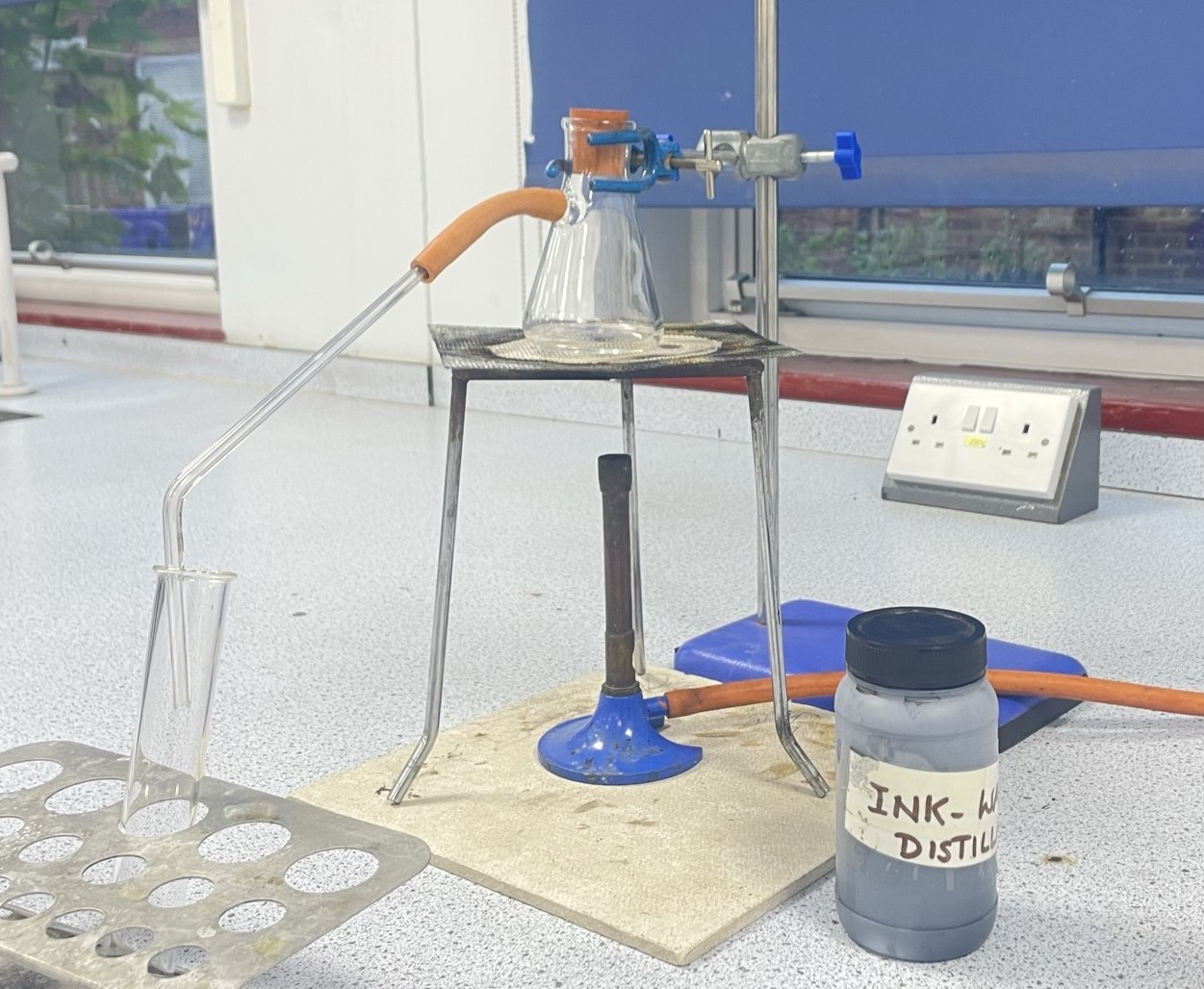 photograph showing a basic simple distillation setup